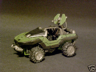 Illustration for article titled Halo Transformer on eBay: From Warthog to Master Chief